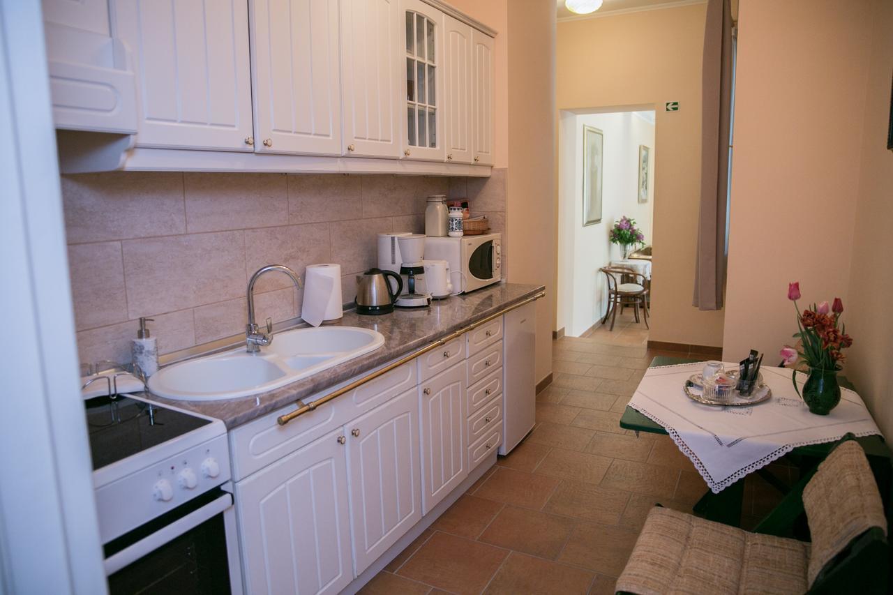 Kolar Apartment *